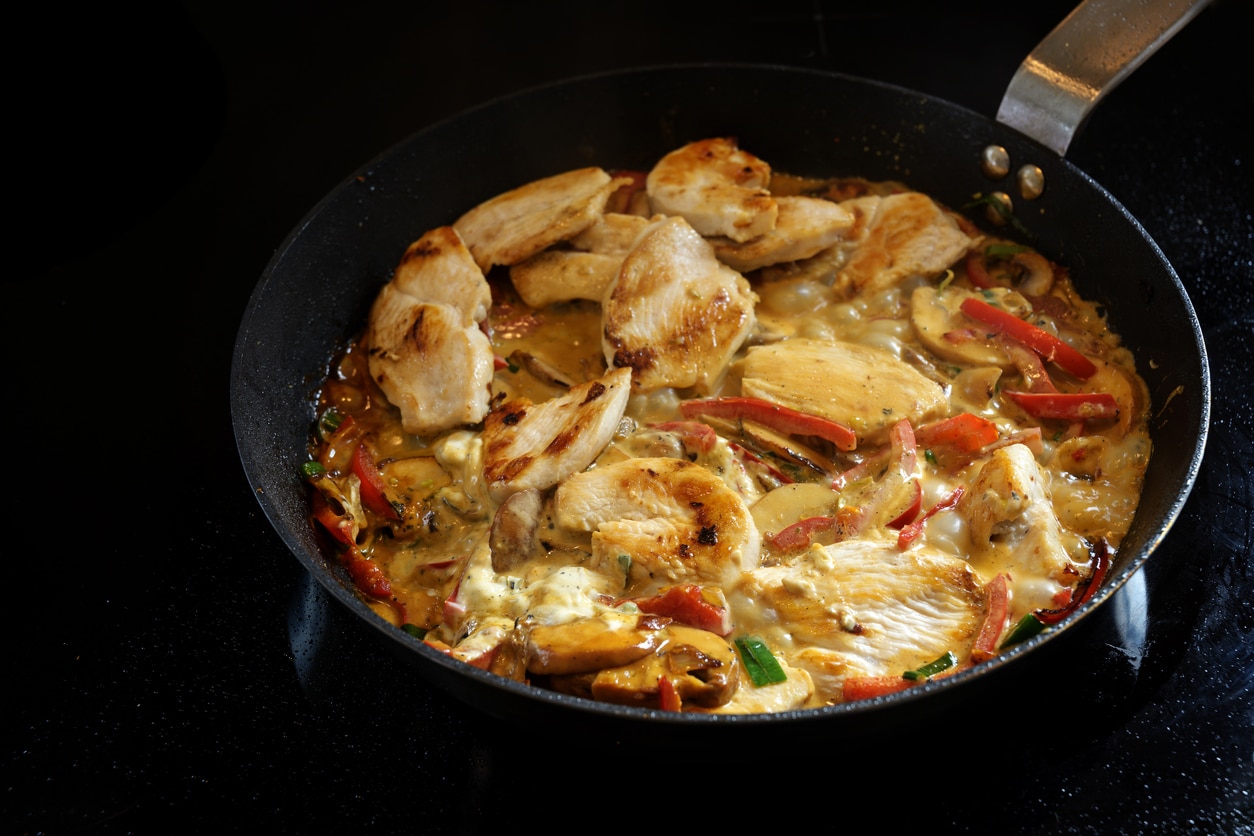 Paprika-Sahne-Hähnchen