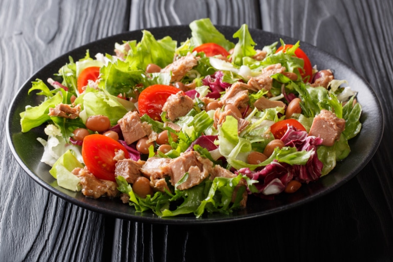 Tomatensalat mit Thunfisch Rezept